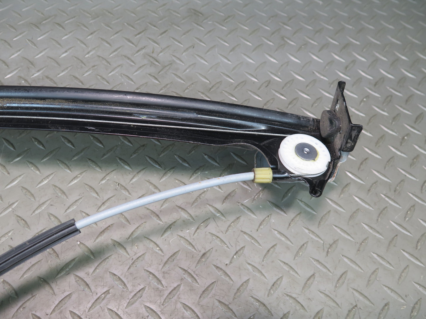 2014-2021 Maserati Quattroporte M156 Front Left Door Window Regulator W/ Motor