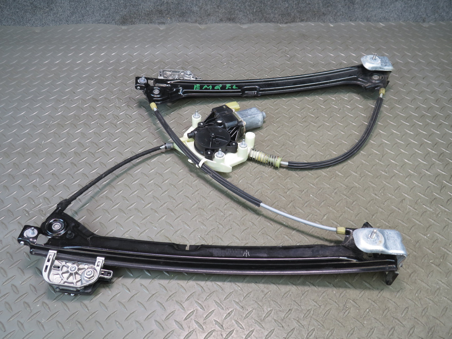 2014-2021 Maserati Quattroporte M156 Front Left Door Window Regulator W/ Motor