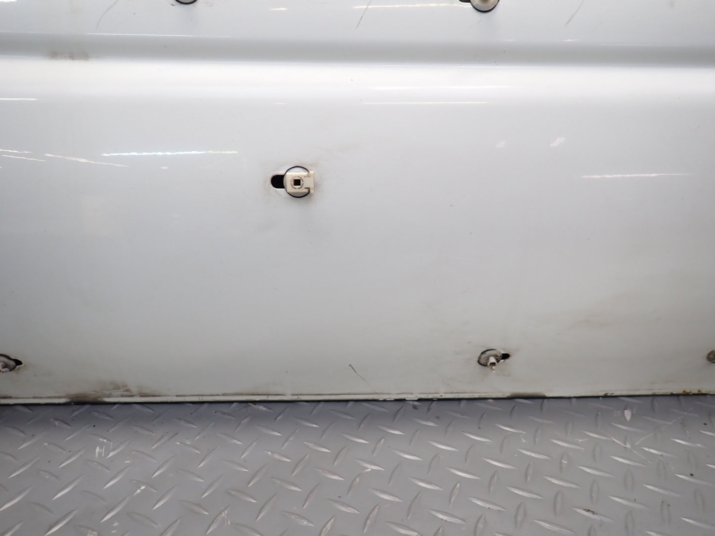 1996-1997 Lexus FZJ80L LX450 Front Left Driver Door Shell Panel Green