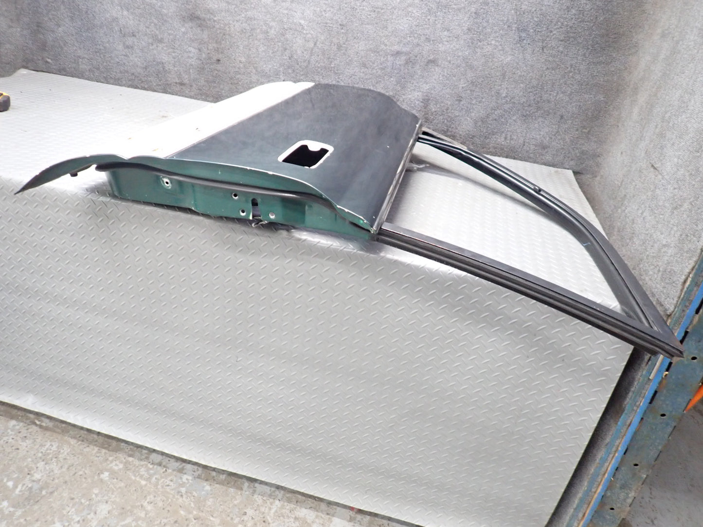 1996-1997 Lexus FZJ80L LX450 Front Left Driver Door Shell Panel Green