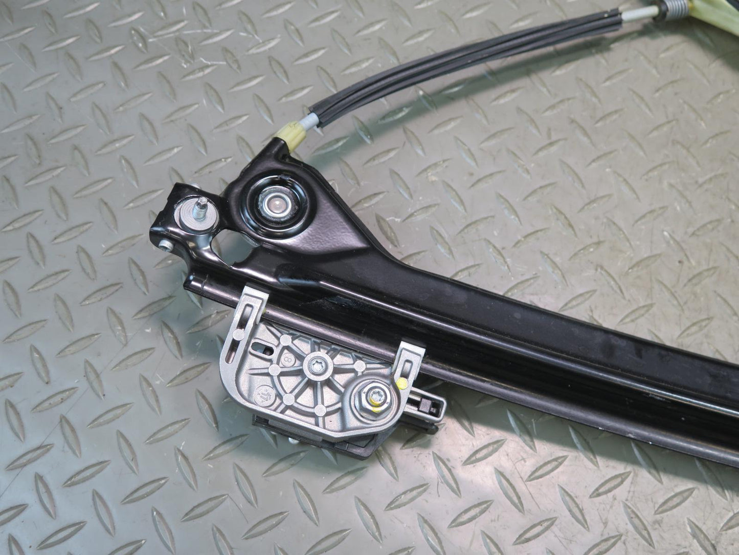 2014-2021 Maserati Quattroporte M156 Rear Left Door Window Regulator W/ Motor