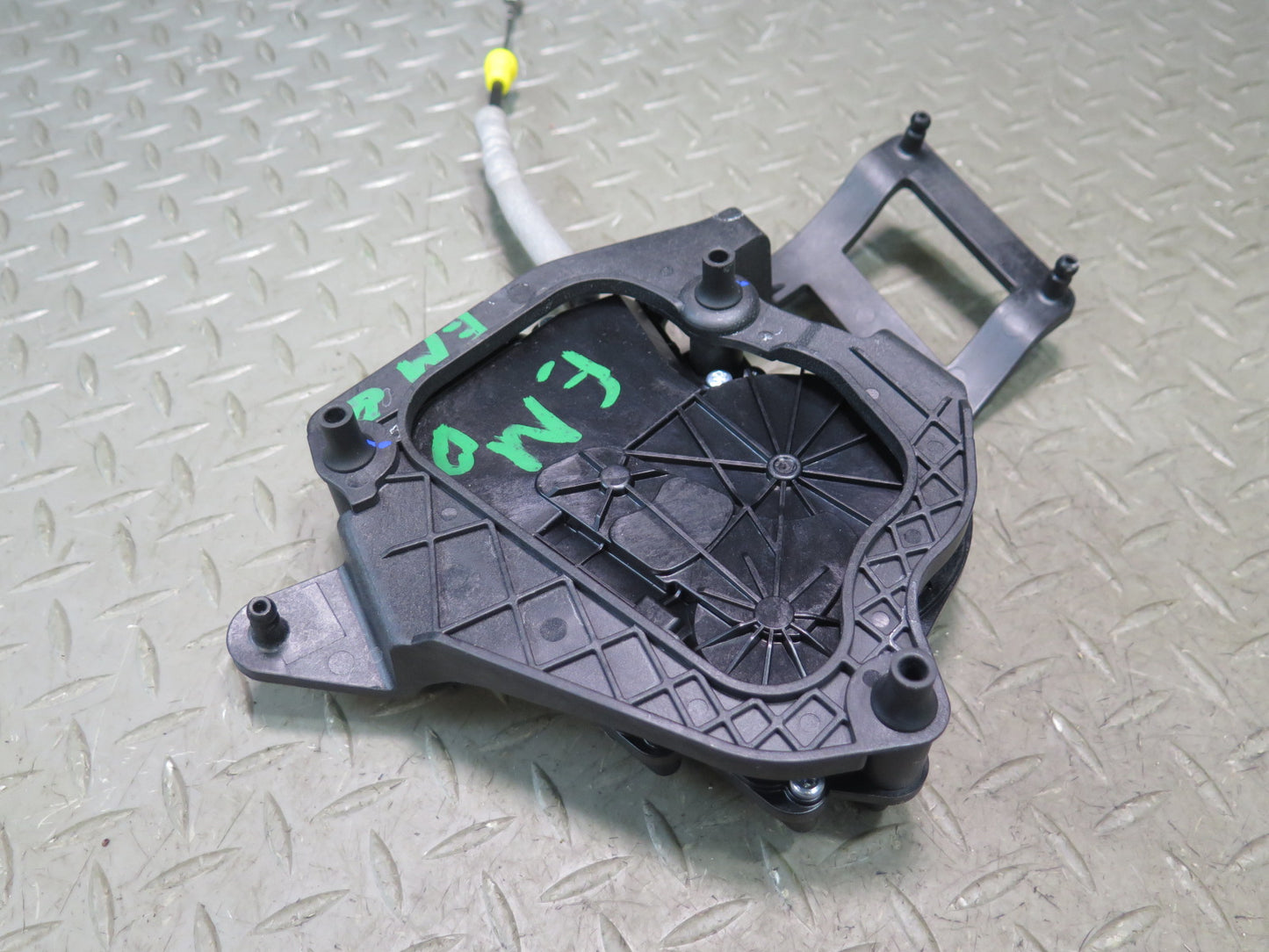 2014-2021 Maserati Quattroporte M156 Rear Trunk Lid Lock Latch Actuator Motor