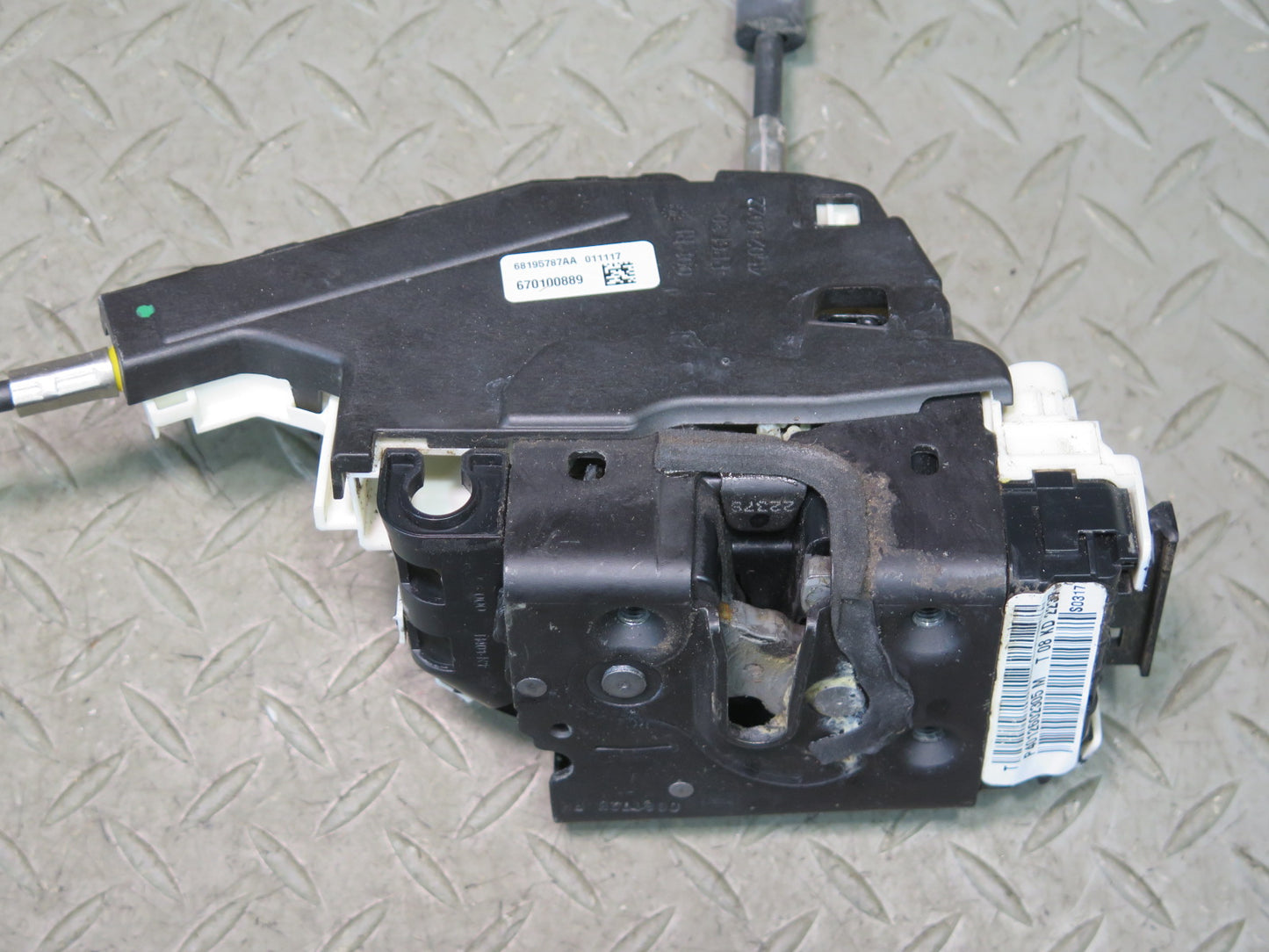 2014-2021 Maserati Quattroporte M156 Front Right Side Door Lock Latch Actuator