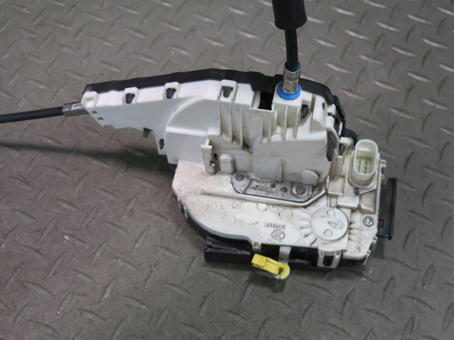 2014-2021 Maserati Quattroporte M156 Front Left Side Door Lock Latch Actuator