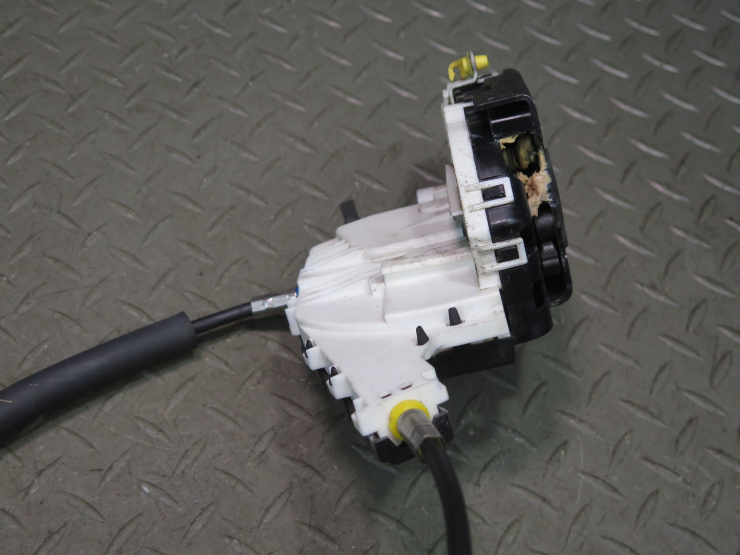 2014-2021 Maserati Quattroporte M156 Front Left Side Door Lock Latch Actuator