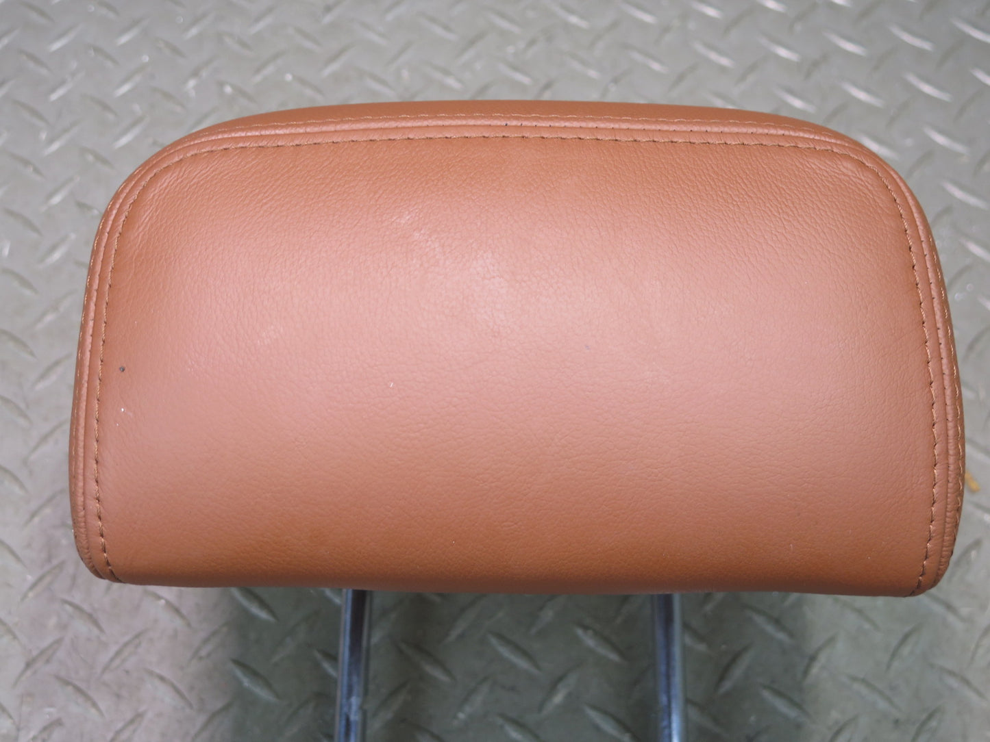 2014-2021 Maserati Quattroporte M156 Rear Seat Center Headrest