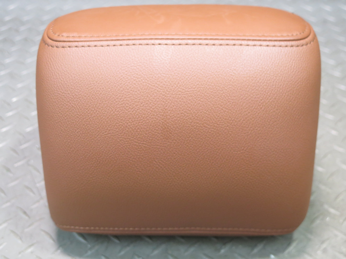 2014-2021 Maserati Quattroporte M156 Rear Seat Center Headrest