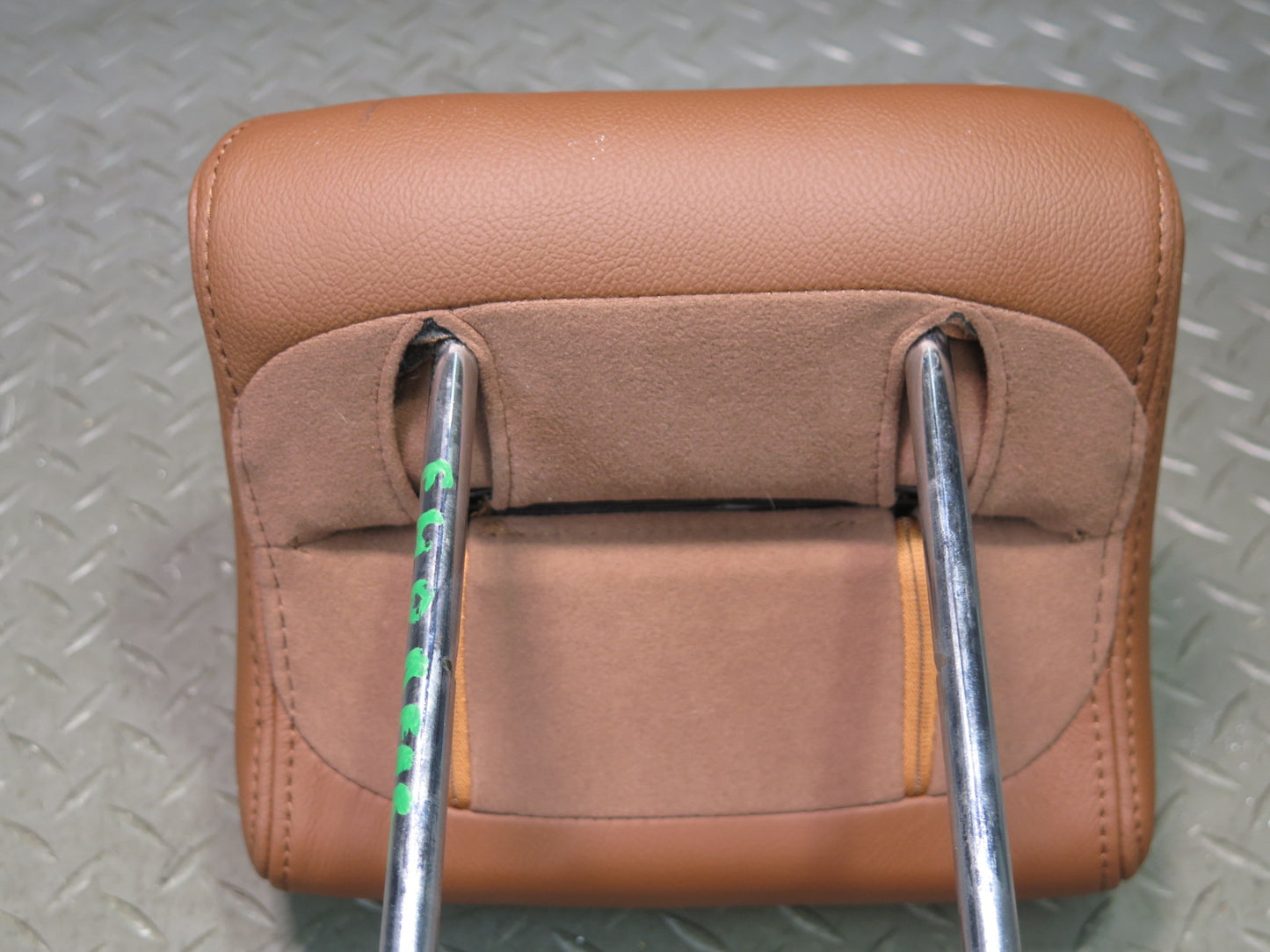 2014-2021 Maserati Quattroporte M156 Rear Seat Center Headrest