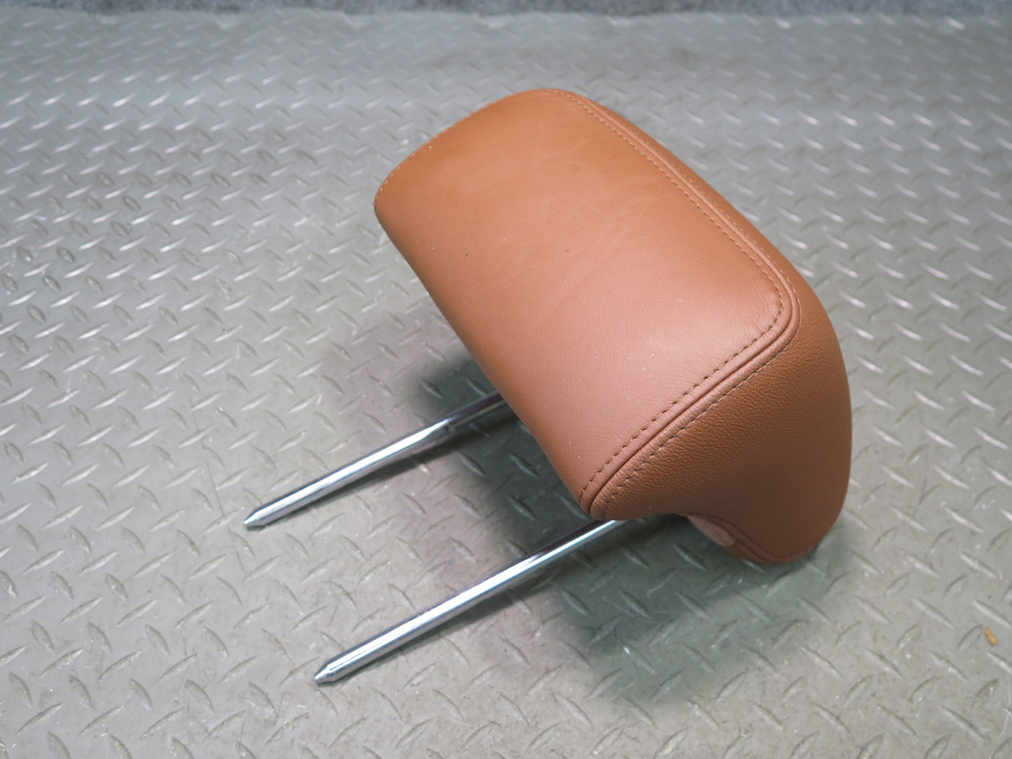 2014-2021 Maserati Quattroporte M156 Rear Seat Center Headrest