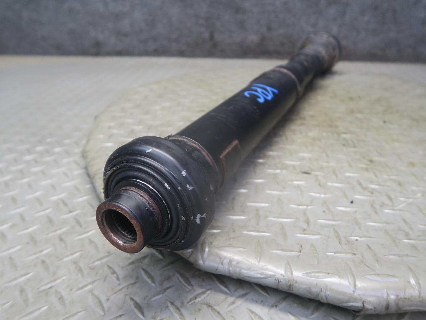 2011-2018 Porsche Cayenne 958 4.8L Front Driveshaft Drive Shaft 7P0521101M