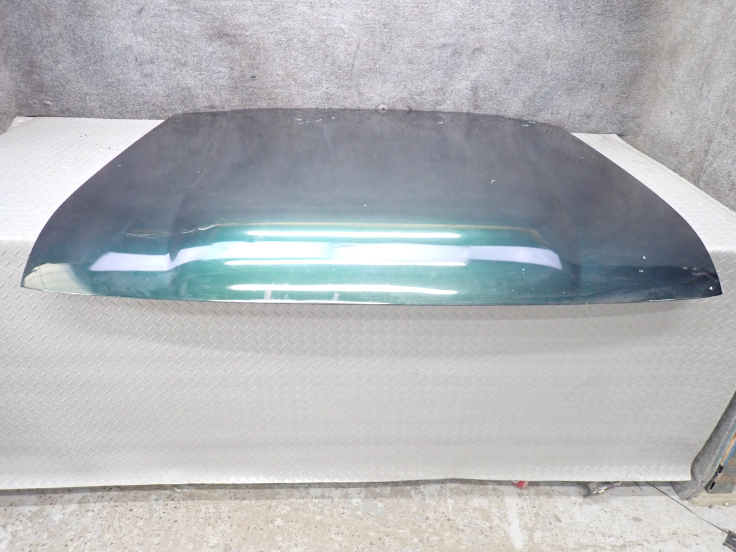 1996-1997 Lexus FZJ80L LX450 Front Hood Bonnet Shell Panel Green