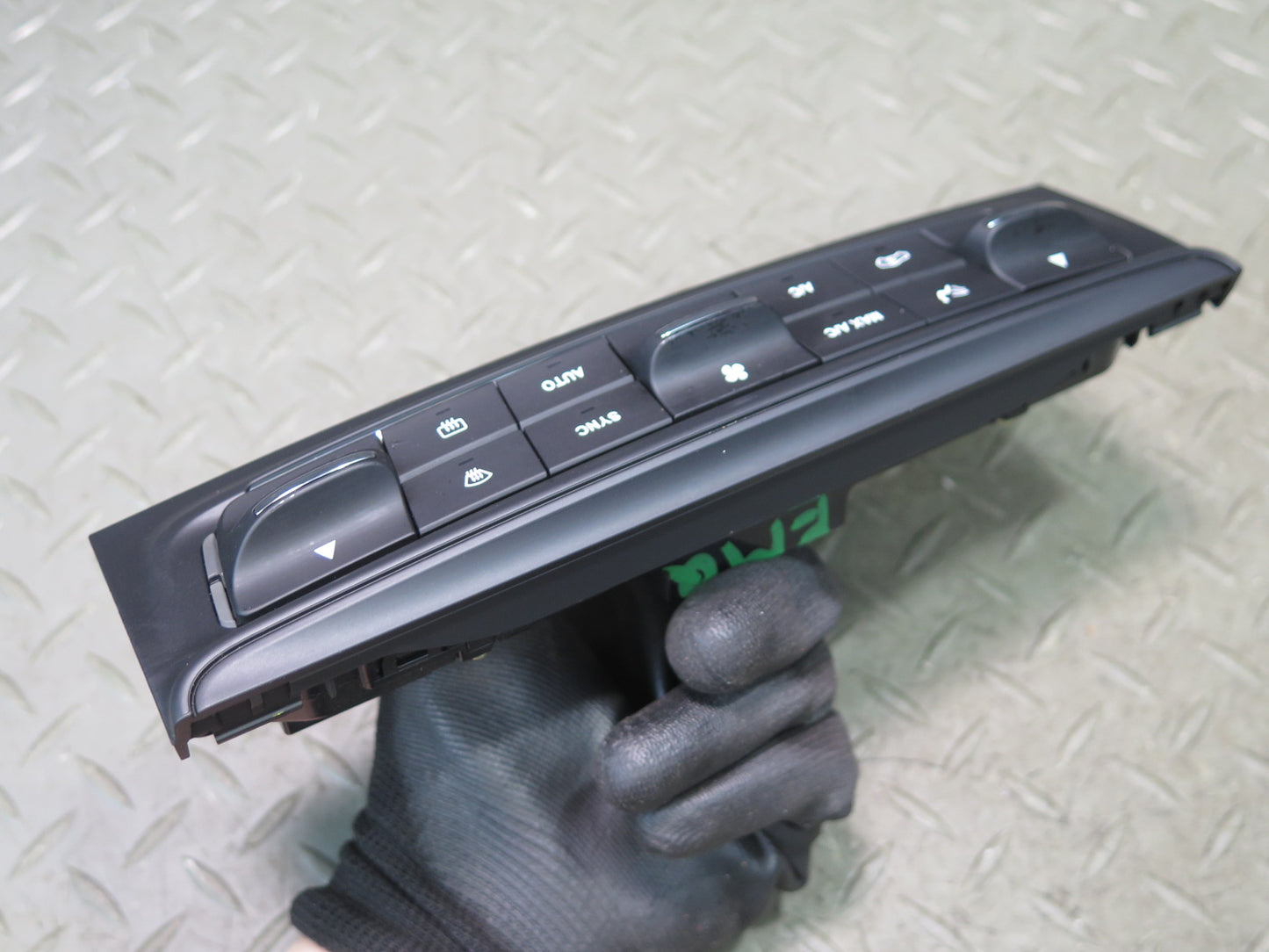 2017-2021 Maserati Quattroporte M156 Dash Hvac A/C Heater Climate Control Switch