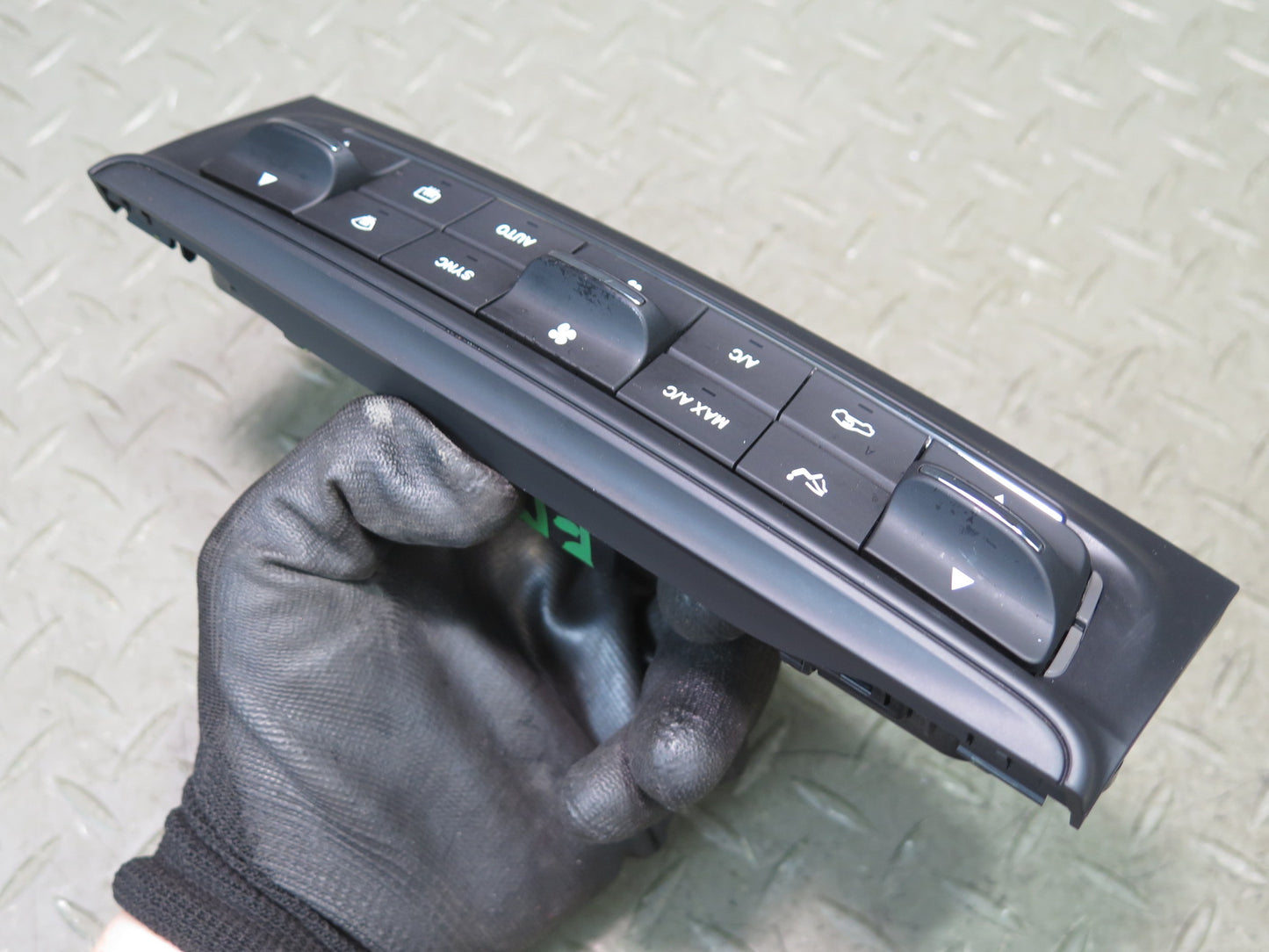 2017-2021 Maserati Quattroporte M156 Dash Hvac A/C Heater Climate Control Switch
