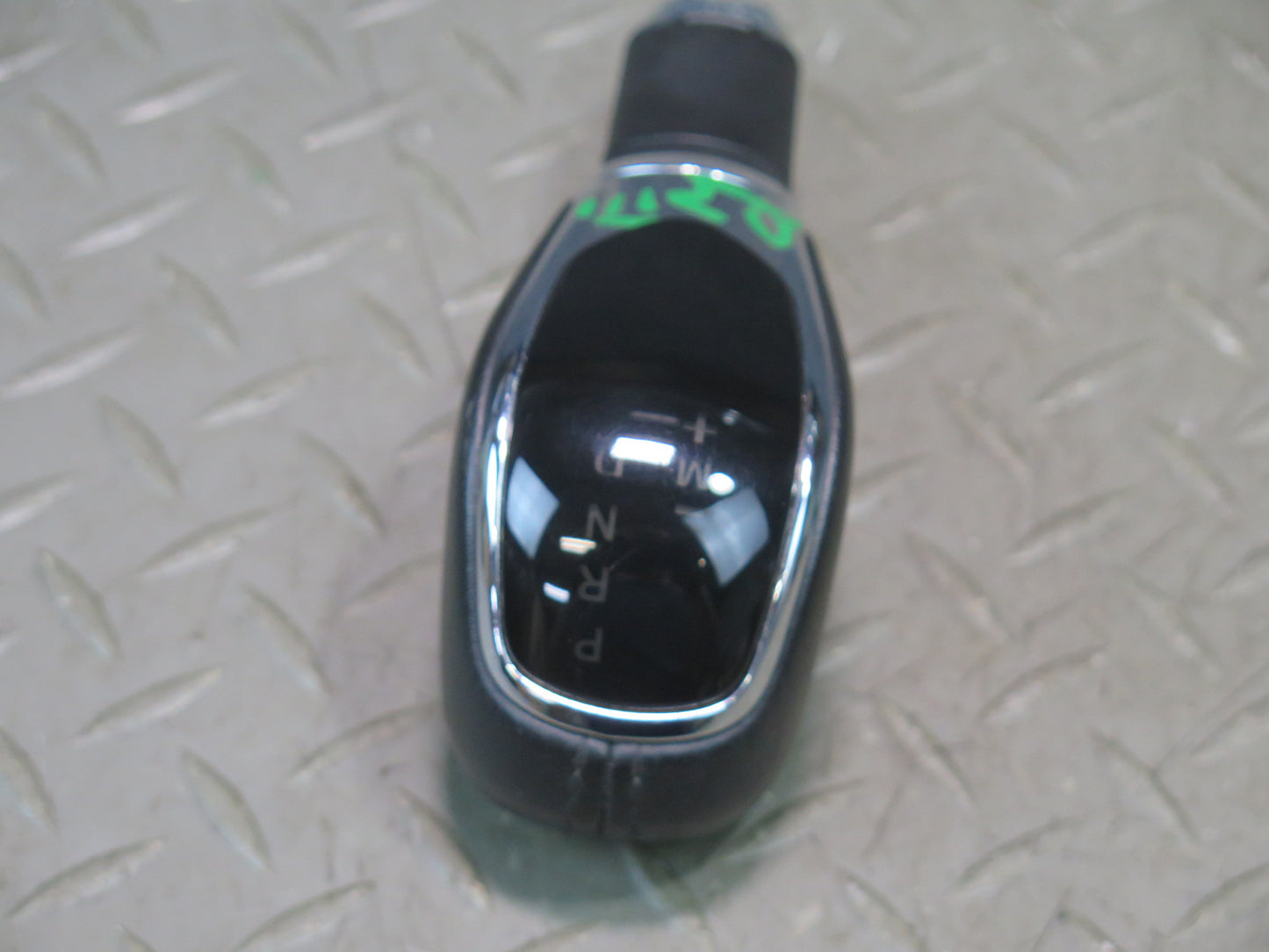 2014-2021 Maserati Quattroporte M156 Auto Transmission Floor Gear Shifter Knob