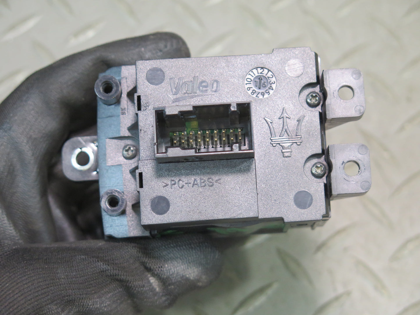 17-21 Maserati Quattroporte M156 Center Console Multi Function Control Switch
