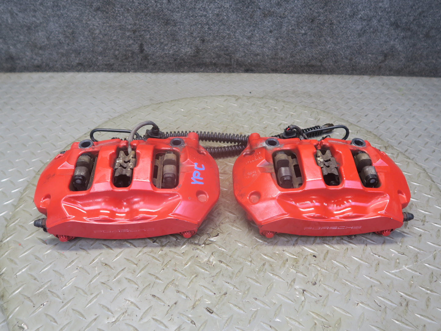 2013-2018 Porsche Cayenne 958 GTS AWD Rear Left & Right Brembo Brake Caliper Set