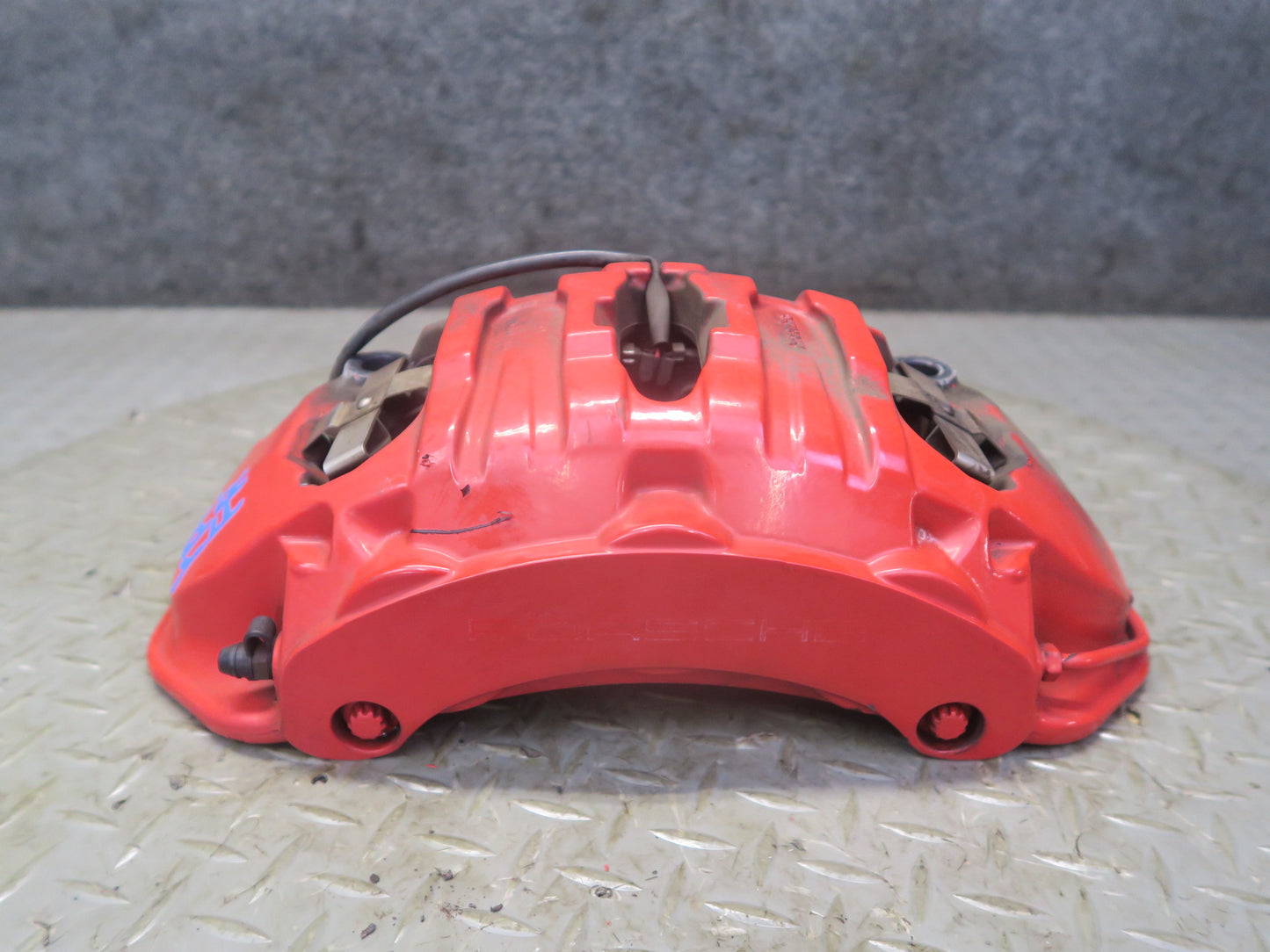 2011-2018 Porsche Cayenne 958 GTS 4.8L AWD Front Brembo Brake Caliper Set of 2