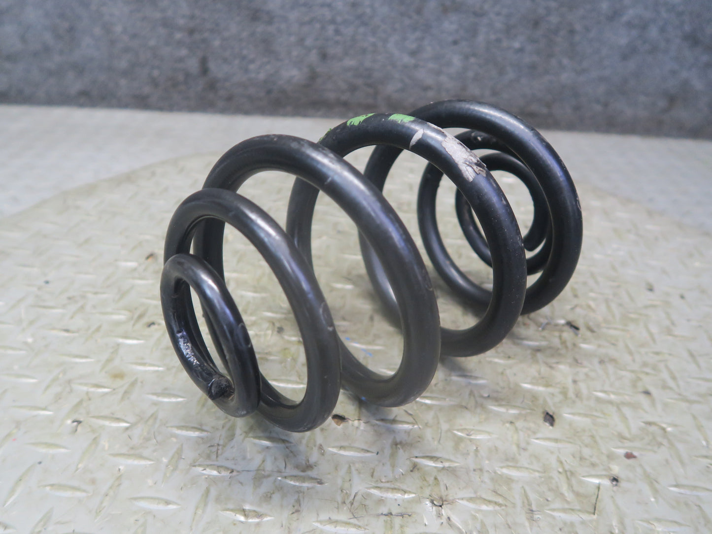 03-08 BMW E85 Z4 Set of 2 Rear Left & Right Suspension Coil Spring OEM