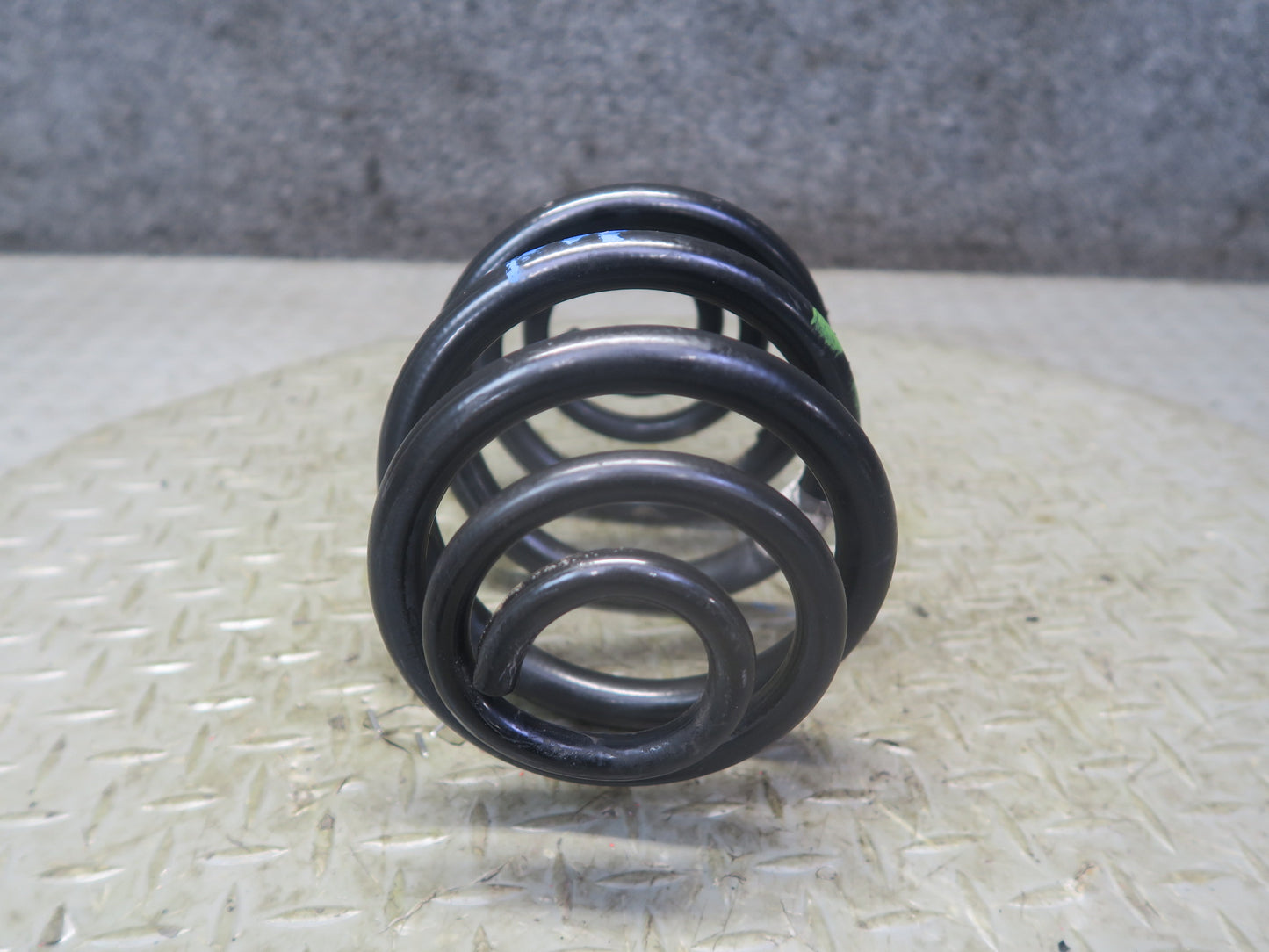 03-08 BMW E85 Z4 Set of 2 Rear Left & Right Suspension Coil Spring OEM