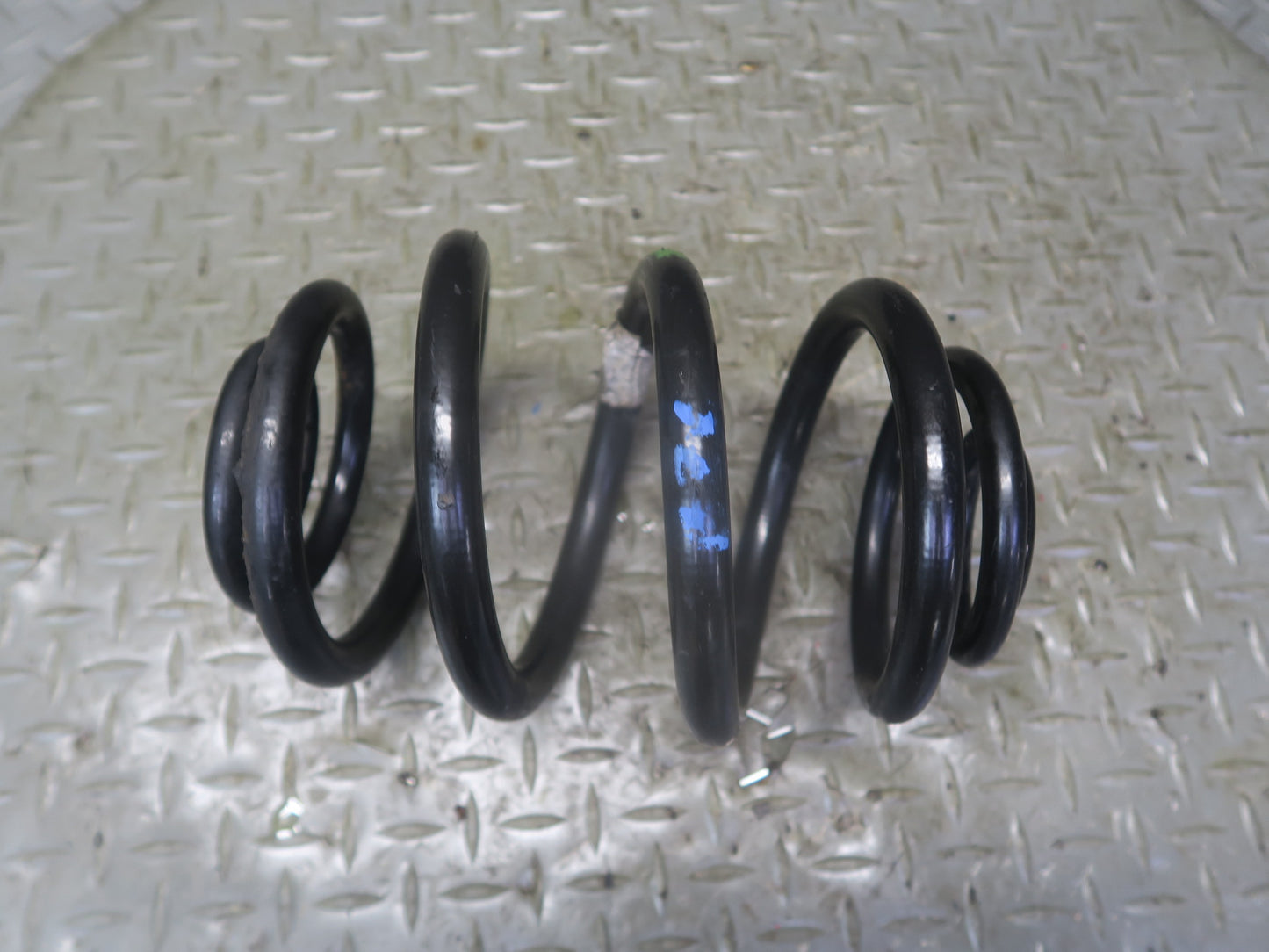 03-08 BMW E85 Z4 Set of 2 Rear Left & Right Suspension Coil Spring OEM