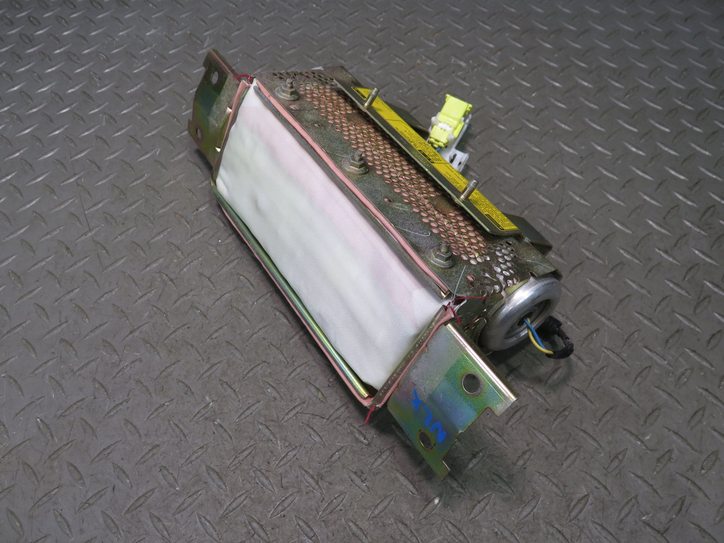 96-97 LEXUS FZJ80L LX450 FRONT RIGHT PASSENGER SIDE DASH SRS AIRBAG OEM