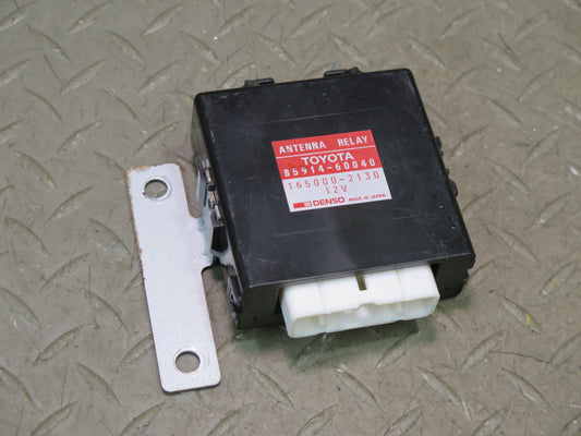 1996-1997 Lexus FZJ80L LX450 Antenna Relay Control Module 85914-60040