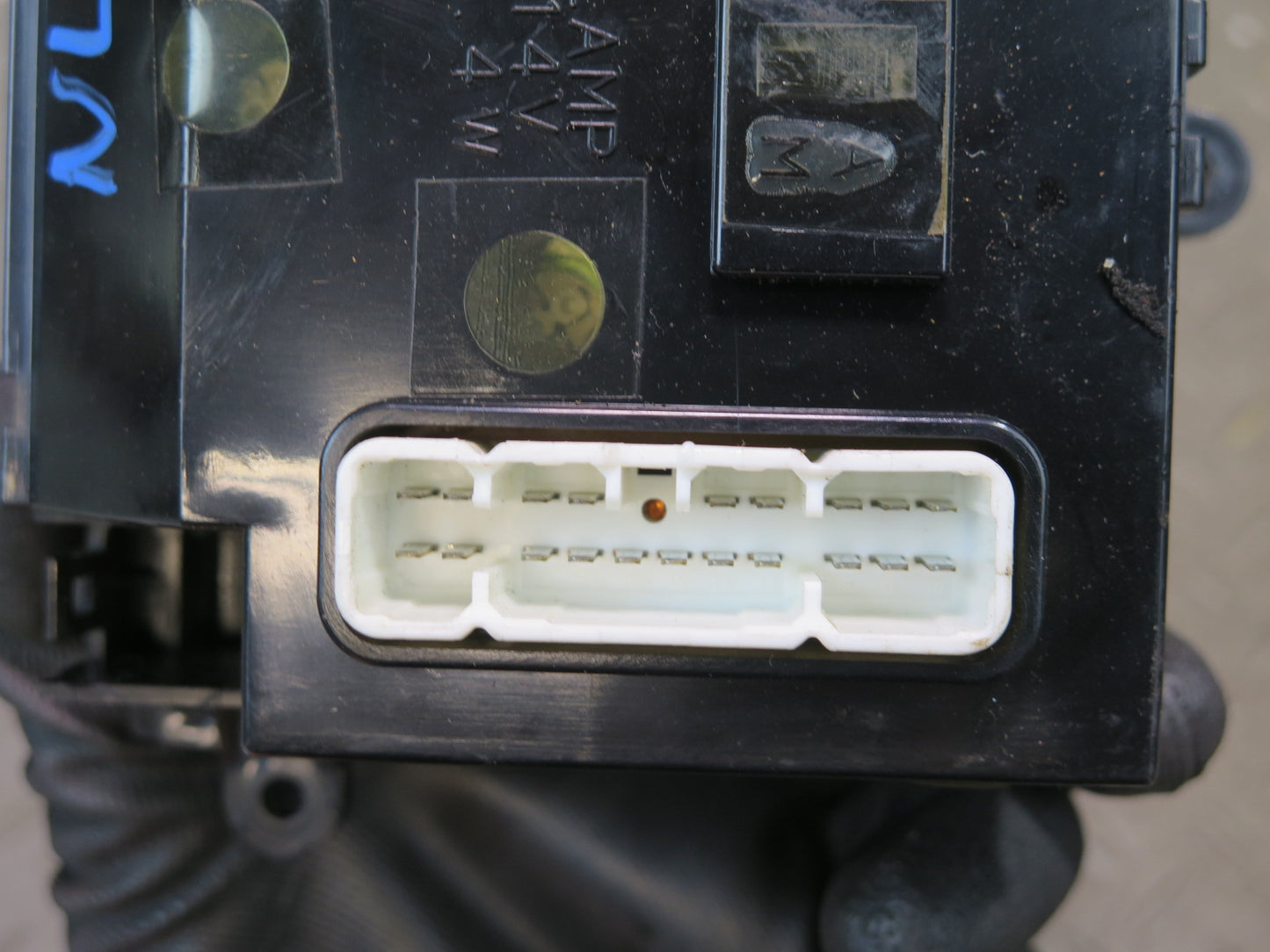 1996-1997 Lexus FZJ80L LX450 A/C Heater Climate Control Switch Panel