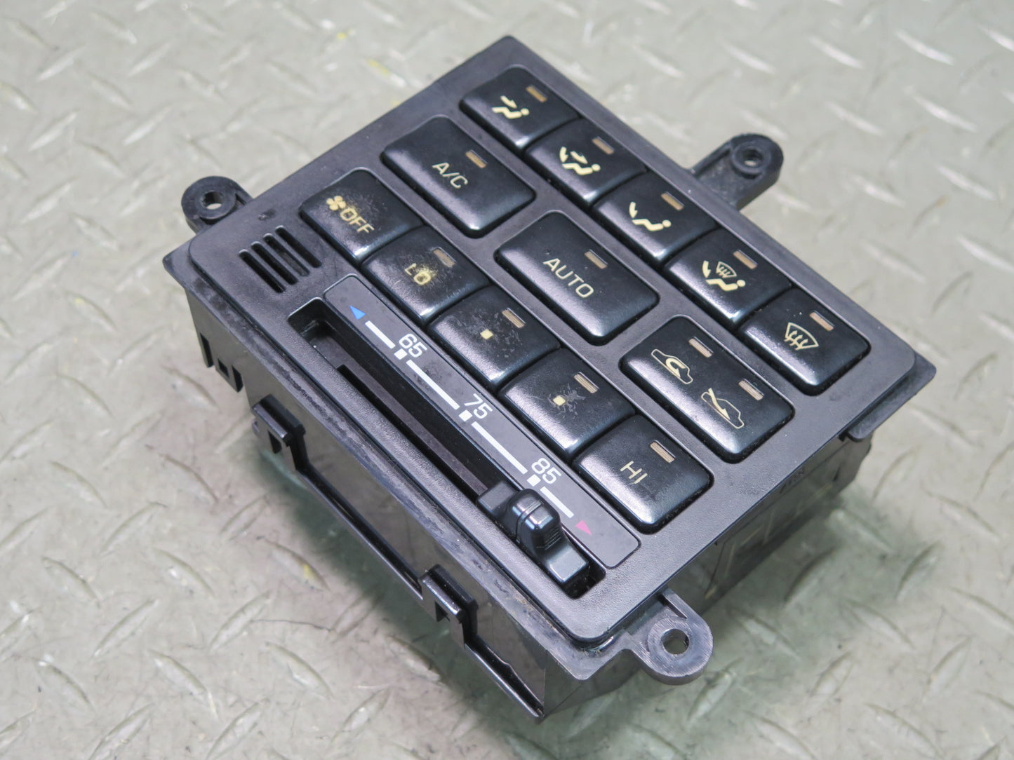 1996-1997 Lexus FZJ80L LX450 A/C Heater Climate Control Switch Panel
