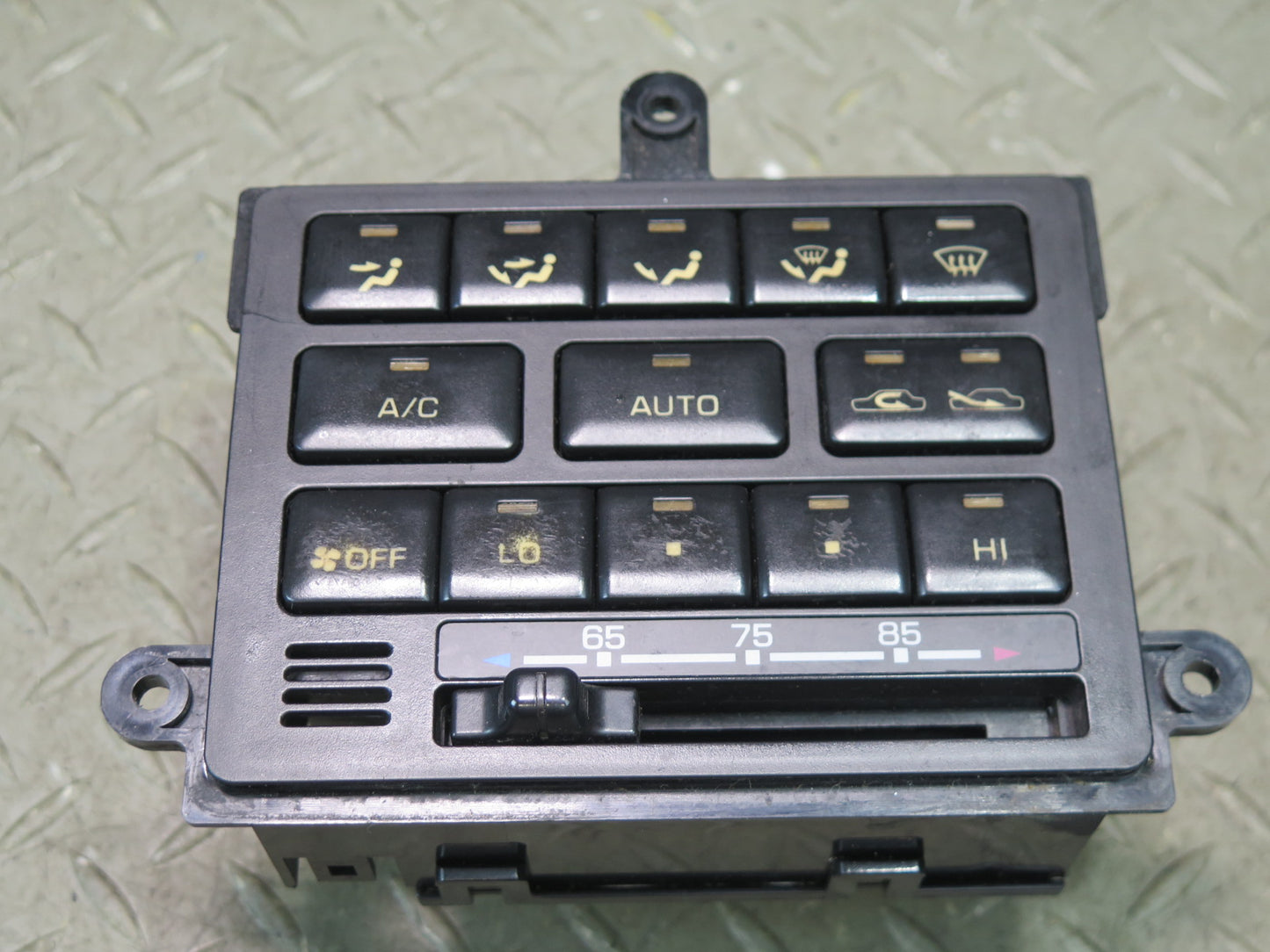 1996-1997 Lexus FZJ80L LX450 A/C Heater Climate Control Switch Panel