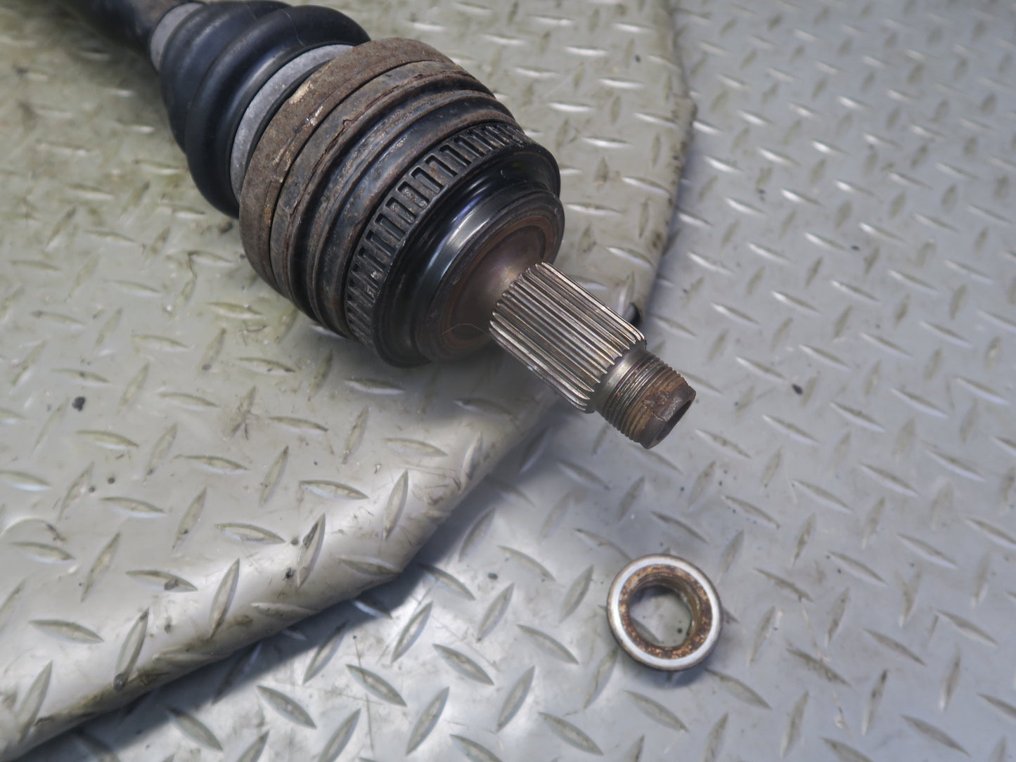 03-05 BMW E85 Z4 M/T Rear Right Suspension Axle Shaft 1229498 OEM