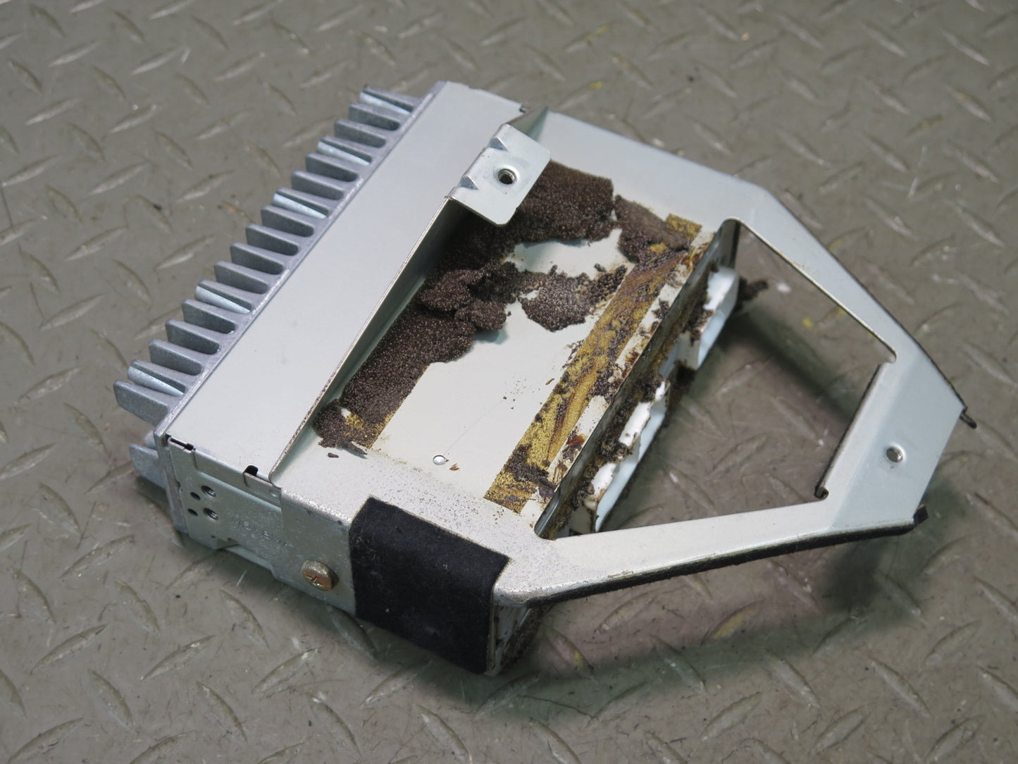 1996-1997 Lexus FZJ80L LX450 Radio Audio Amplifier AMP 86280-60101