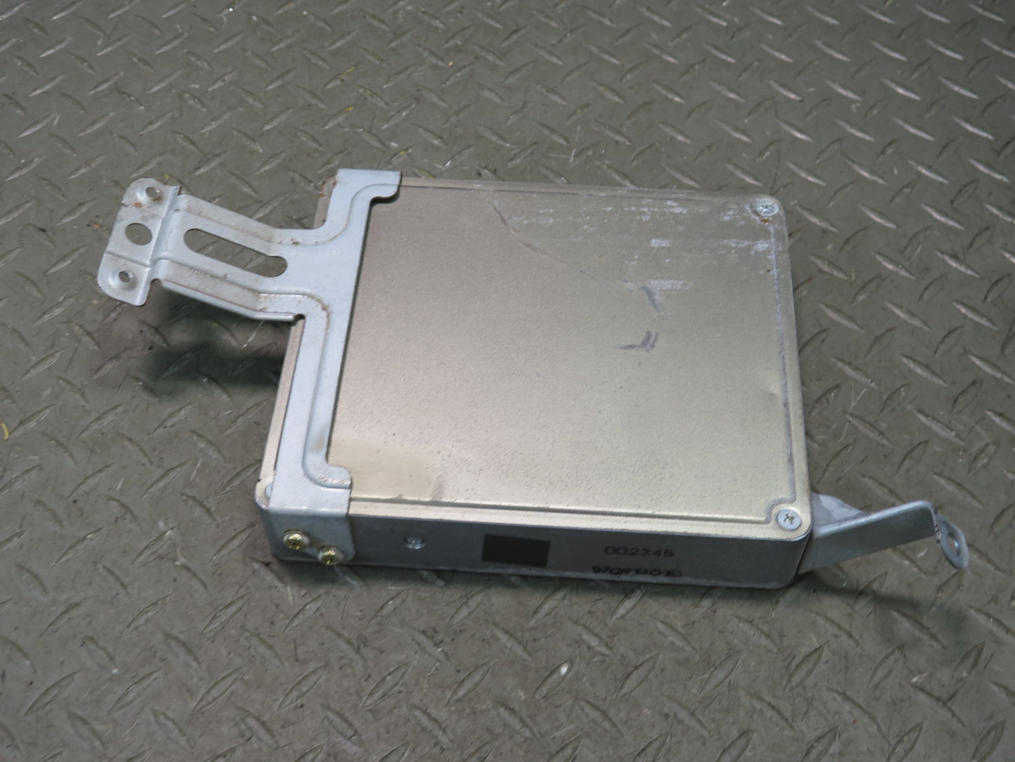 1996-1997 Lexus FZJ80L LX450 4.5L 1FZFE A/T ECU ECM Engine Control Module Unit