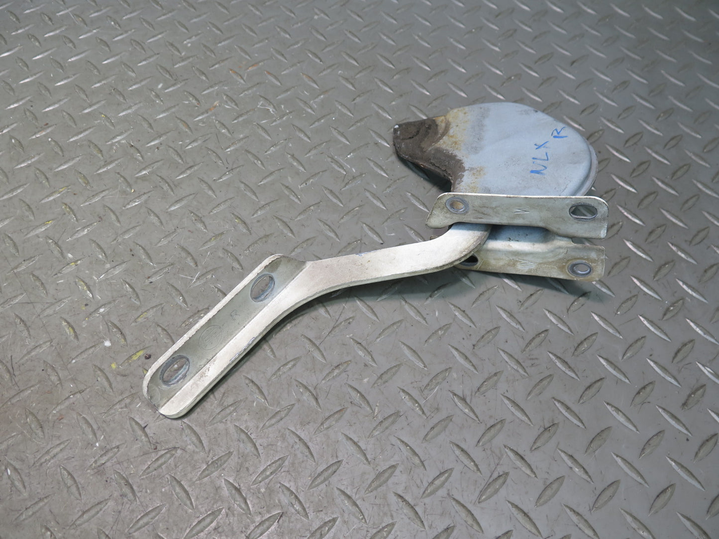 1996-1997 Lexus FZJ80L LX450 Front Left & Right Hood Hinge Set of 2