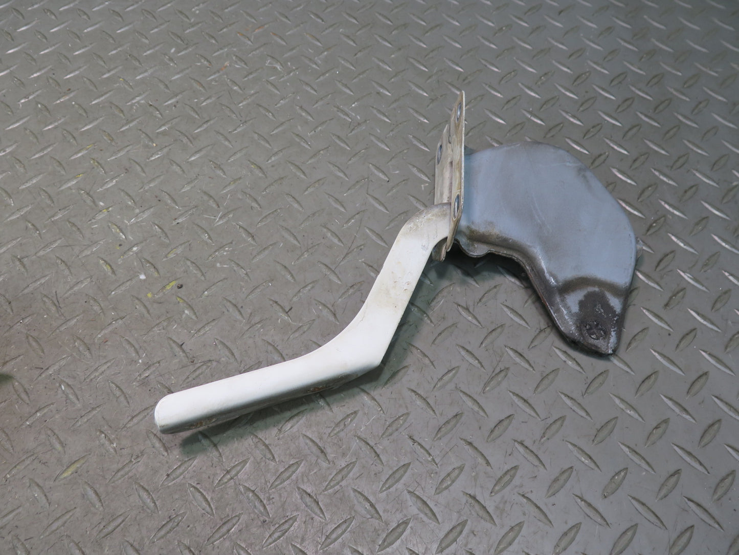 1996-1997 Lexus FZJ80L LX450 Front Left & Right Hood Hinge Set of 2