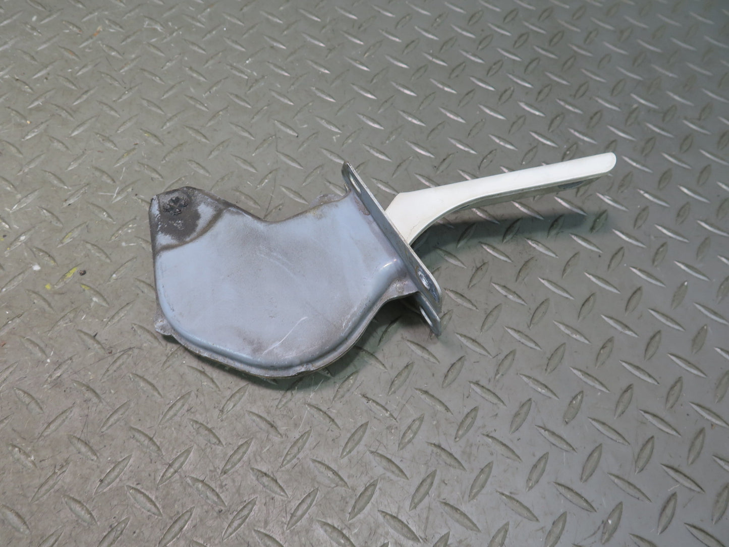 1996-1997 Lexus FZJ80L LX450 Front Left & Right Hood Hinge Set of 2
