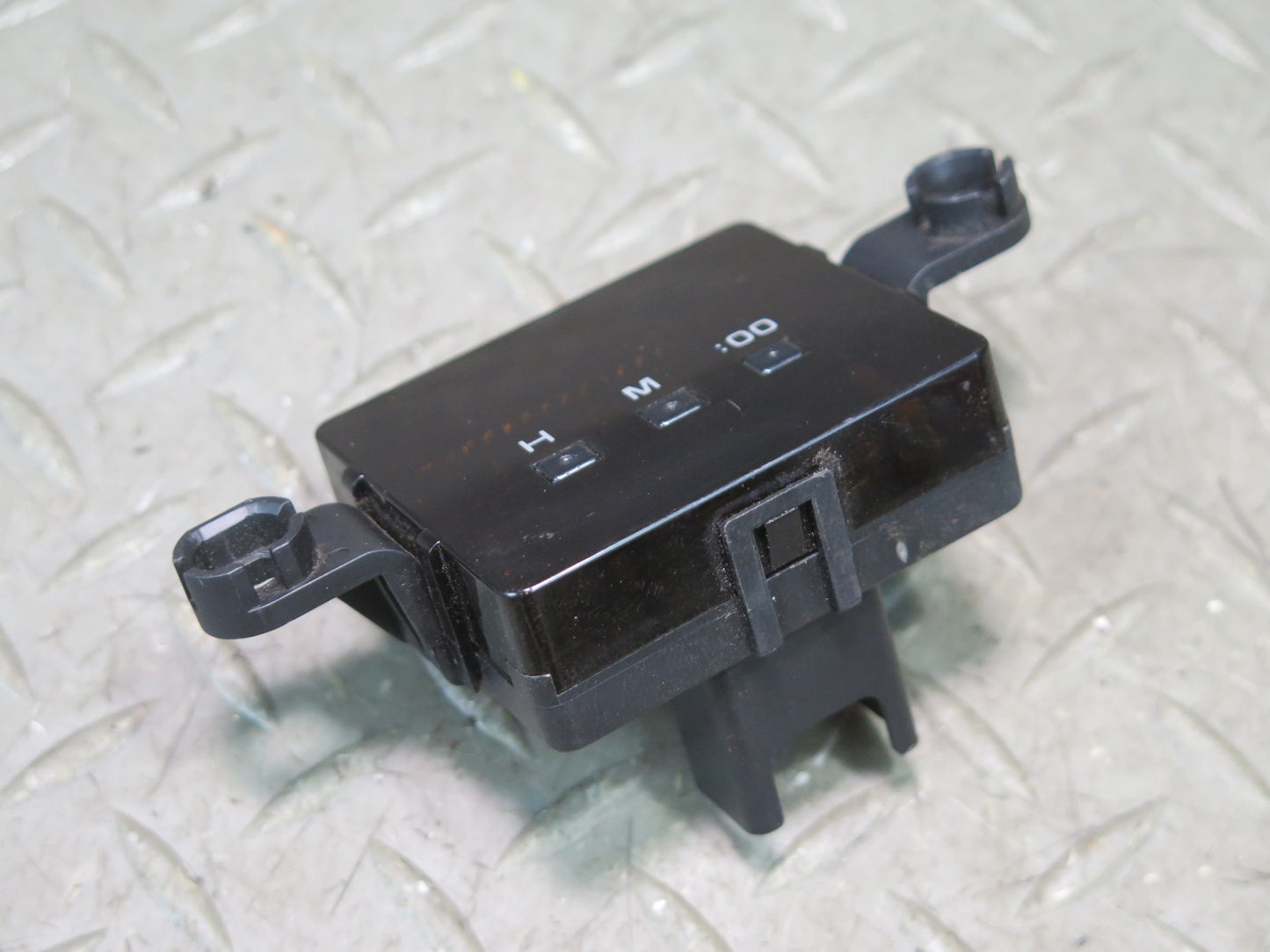 1996-1997 Lexus FZJ80L LX450 Dash Digital Clock Unit 83910-60150