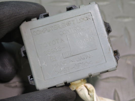 1996-1997 Lexus FZJ80L LX450 Transmission Shift Lock Control Module 85933-60050