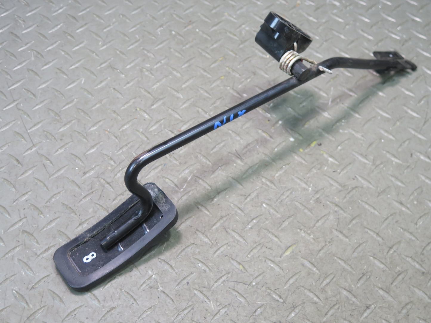 1996-1997 Lexus FZJ80L LX450 Gas Acceleration Pedal