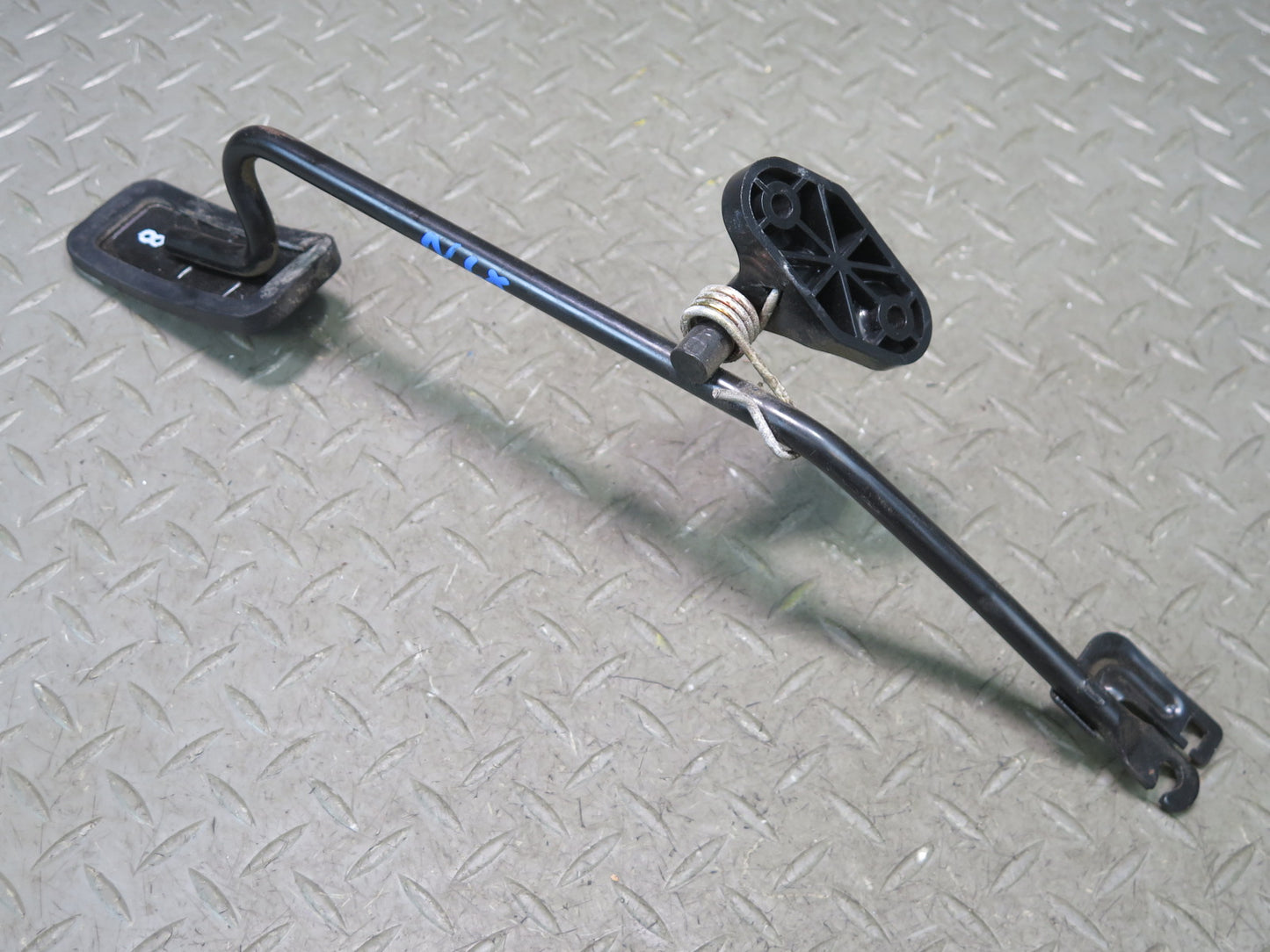 1996-1997 Lexus FZJ80L LX450 Gas Acceleration Pedal