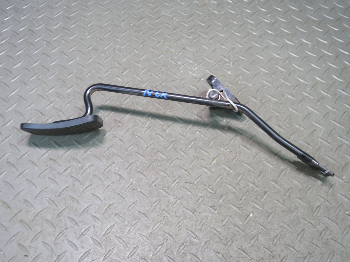 1996-1997 Lexus FZJ80L LX450 Gas Acceleration Pedal