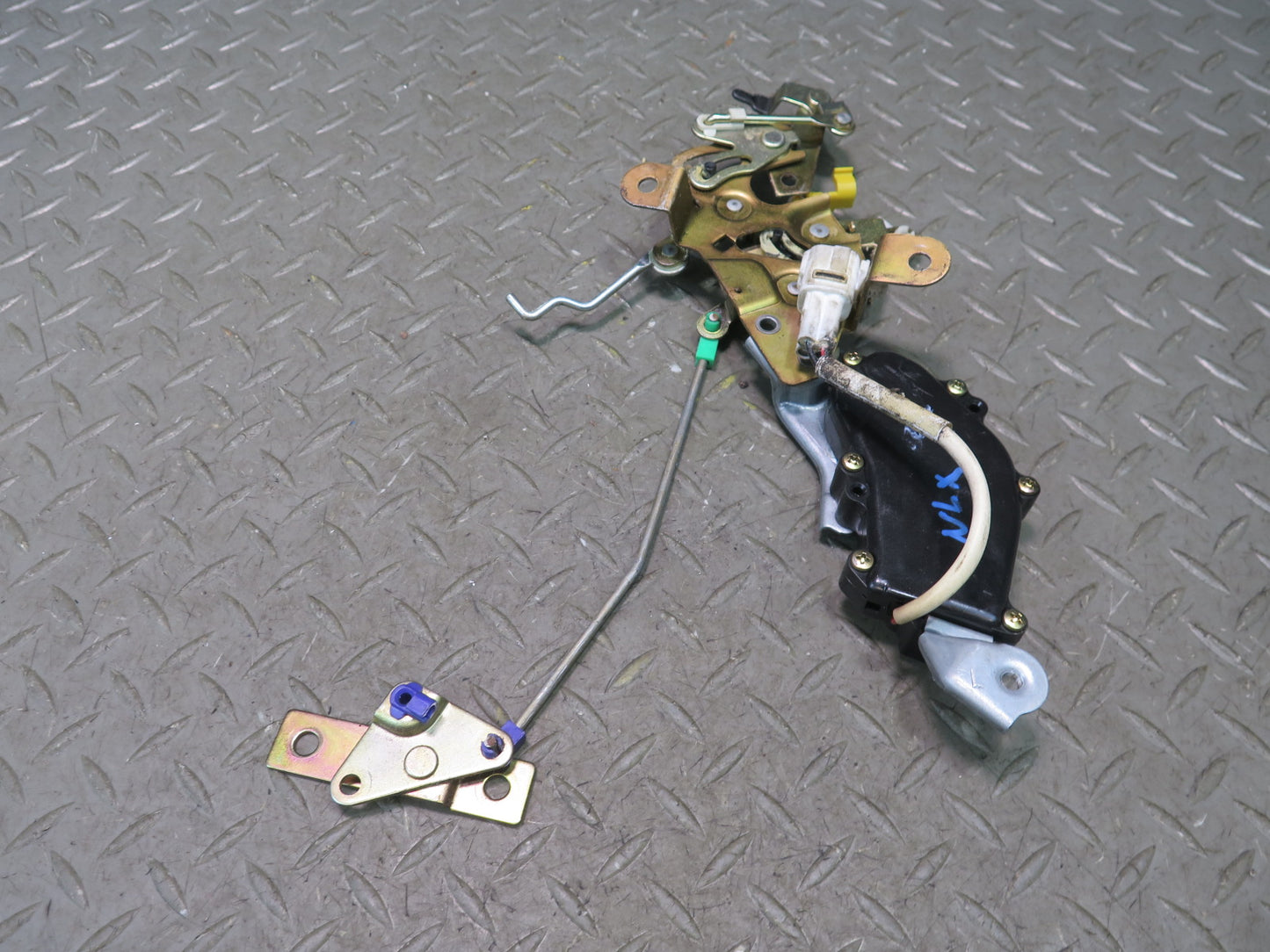 1996-1997 Lexus FZJ80L LX450 Rear Trunk Liftgate Tailgate Lock Latch Actuator