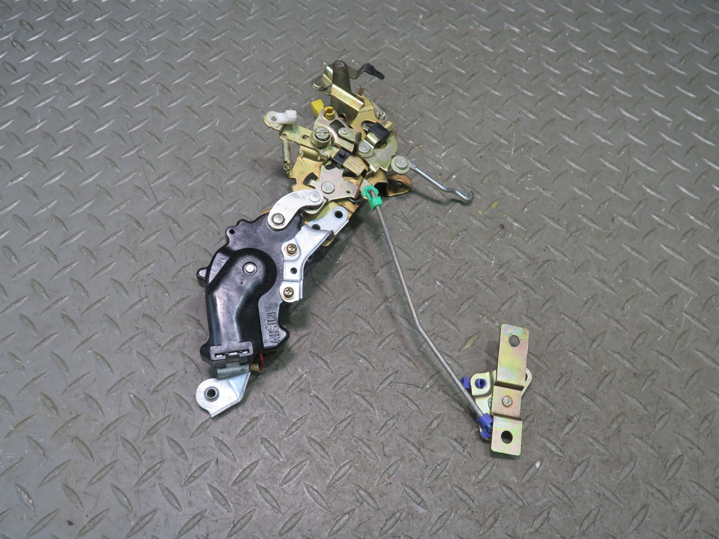 1996-1997 Lexus FZJ80L LX450 Rear Trunk Liftgate Tailgate Lock Latch Actuator