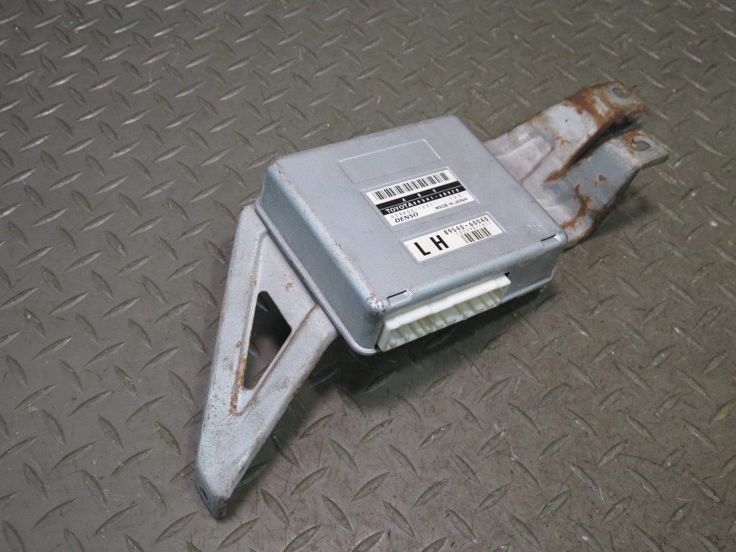 1996-1997 Lexus FZJ80L LX450 Anti Lock Brake ABS Controlm Module 89541-60020