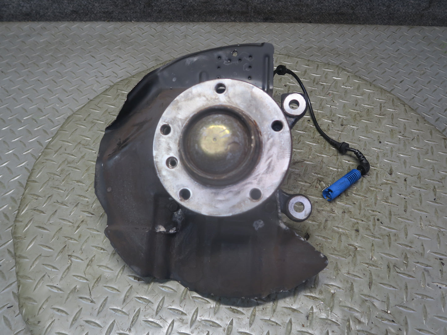03-08 BMW E85 Z4 RWD Front Left Spindle Knuckle Wheel Hub Bearing OEM