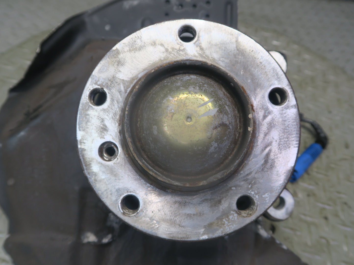 03-08 BMW E85 Z4 RWD Front Left Spindle Knuckle Wheel Hub Bearing OEM