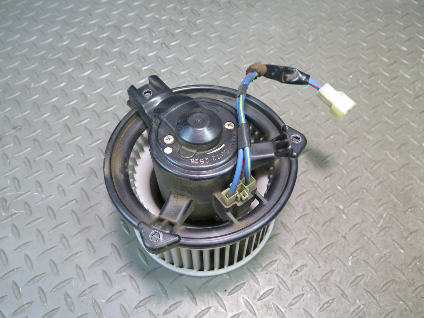 96-97 Lexus FZJ80L LX450 Front A/C Heater Blower Motor w A/C Amplifier Resistor