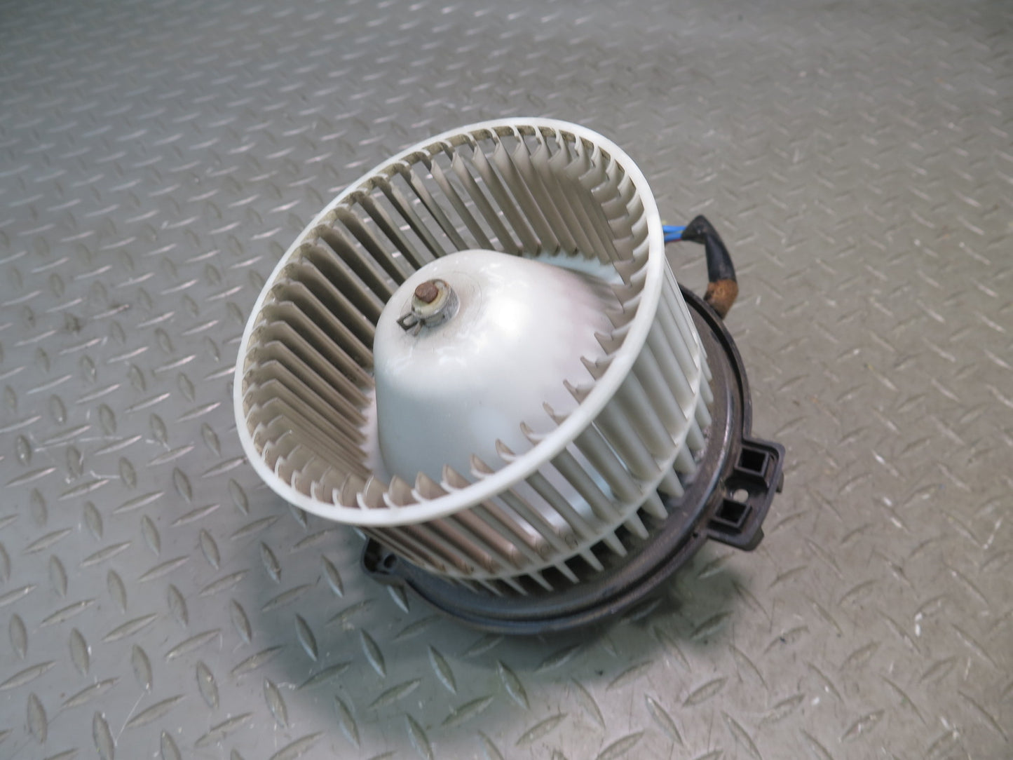 96-97 Lexus FZJ80L LX450 Front A/C Heater Blower Motor w A/C Amplifier Resistor