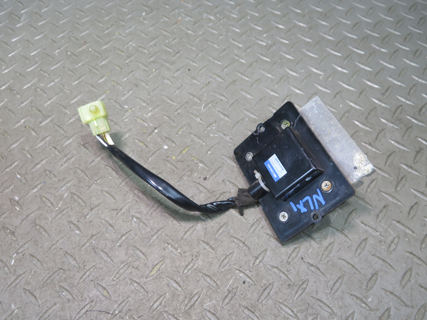 96-97 Lexus FZJ80L LX450 Front A/C Heater Blower Motor w A/C Amplifier Resistor