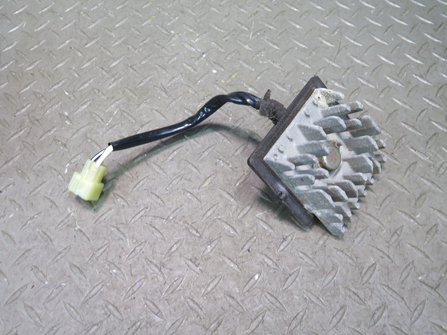 96-97 Lexus FZJ80L LX450 Front A/C Heater Blower Motor w A/C Amplifier Resistor