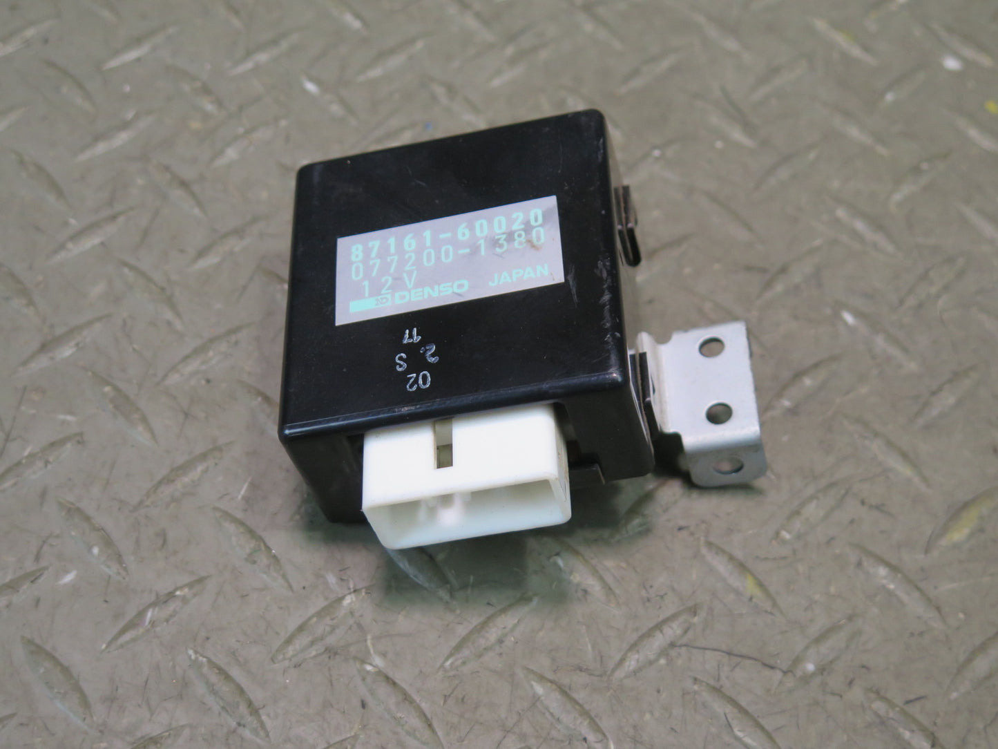 1996-1997 Lexus FZJ80L LX450 Heater Servo Motor Amplifier Control Module